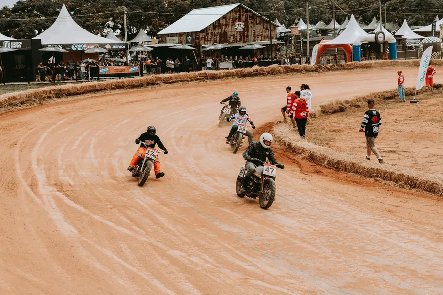 Wann ist der ideale zeitpunkt für den reifenwechsel bei meinem motorrad?