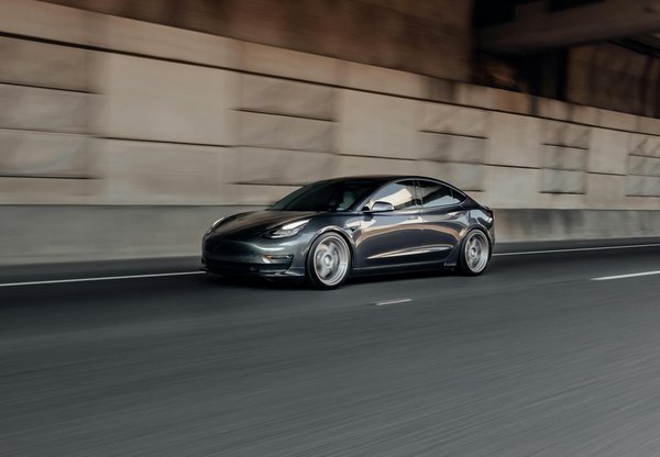 Welche Rolle spielen Airbags bei der Insassensicherheit?